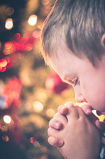 children praying in shallow focus photography, religious, hand HD wallpaper