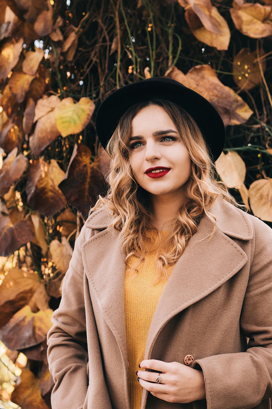 view, hat, girl, model, style, posture, hair, one person, beautiful woman HD wallpaper