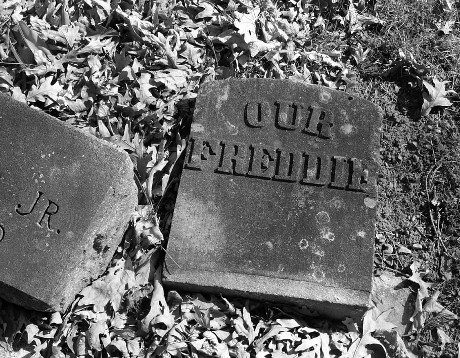 Broken, Tombstone, Headstone, Grave, graveyard, cemetery, leaves HD wallpaper