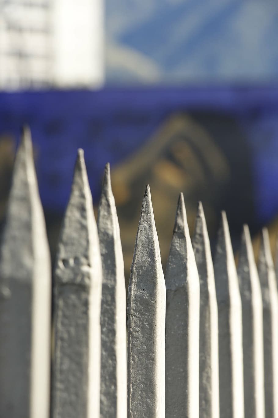 tips, barrier, metal, fence, close-up, sharp, no people, selective focus HD wallpaper