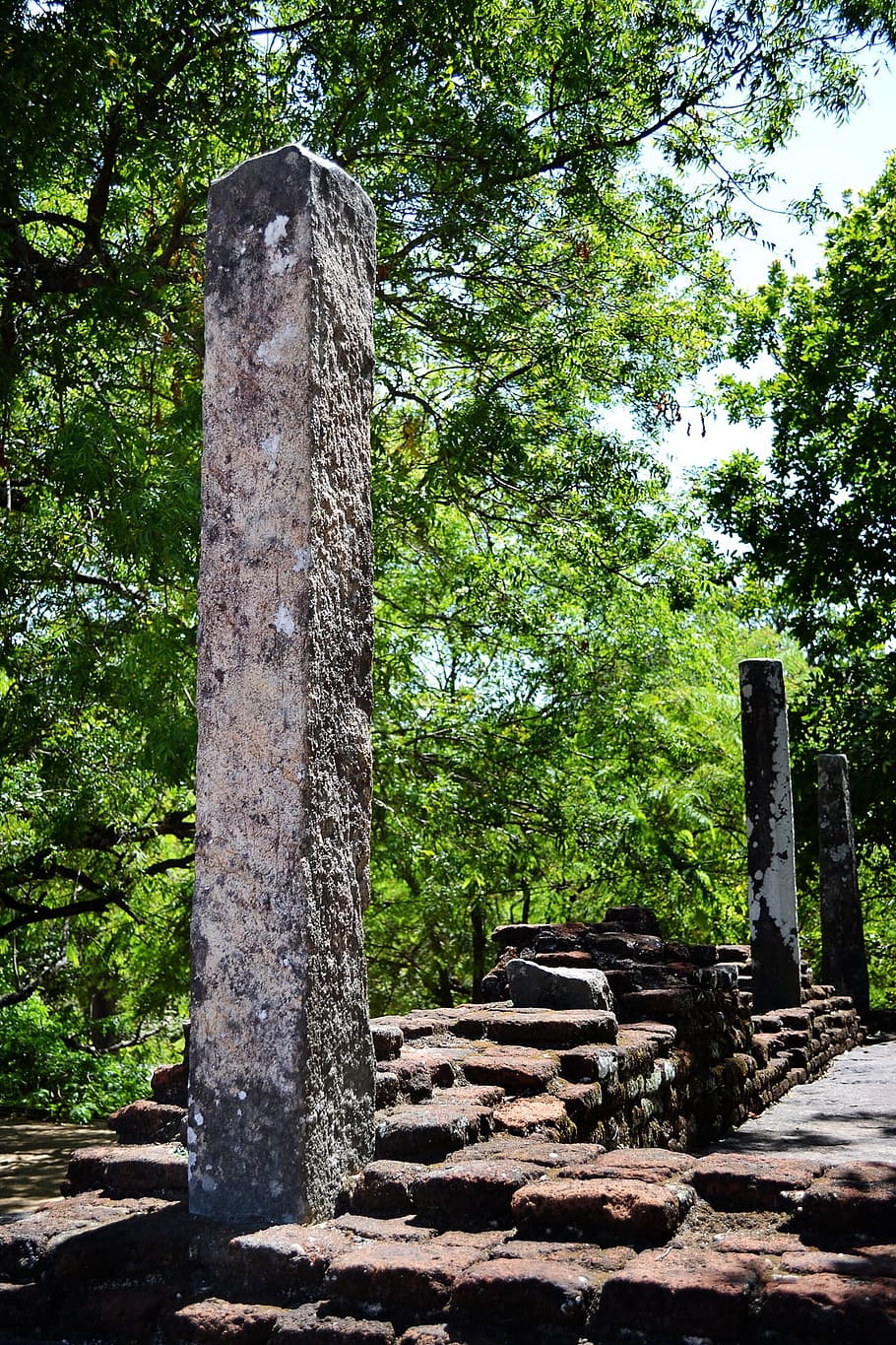 stone-pillar-polonnaruwa-ancient-ruins-a