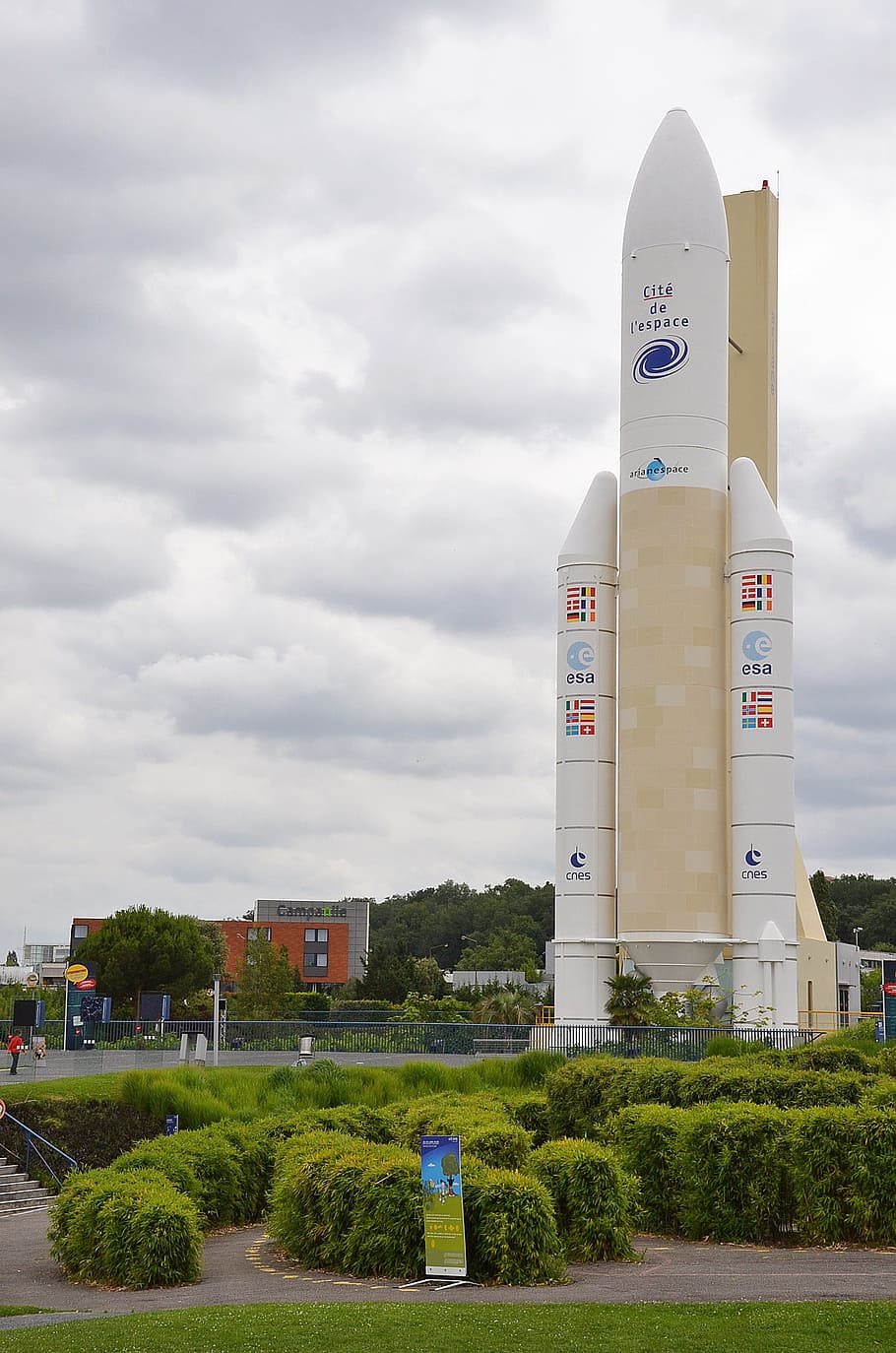 toulouse, space city, ariane rocket, esa, sky, architecture, HD wallpaper