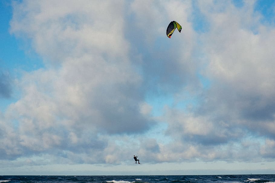 See sky fly. Кайтбординг. Море джамп. Море море джамп.