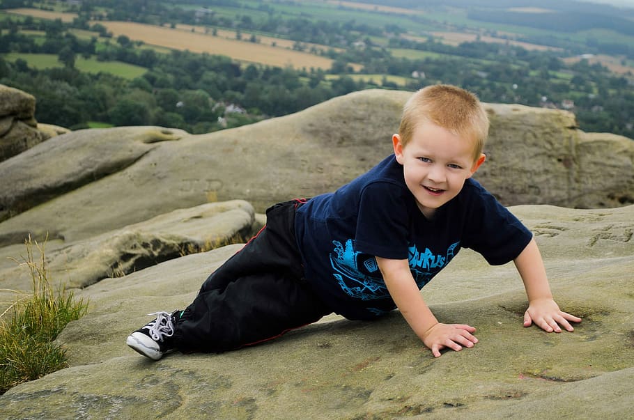 Climbing, Rocks, Child, Boy, Young, kid, sport, joy, power HD wallpaper
