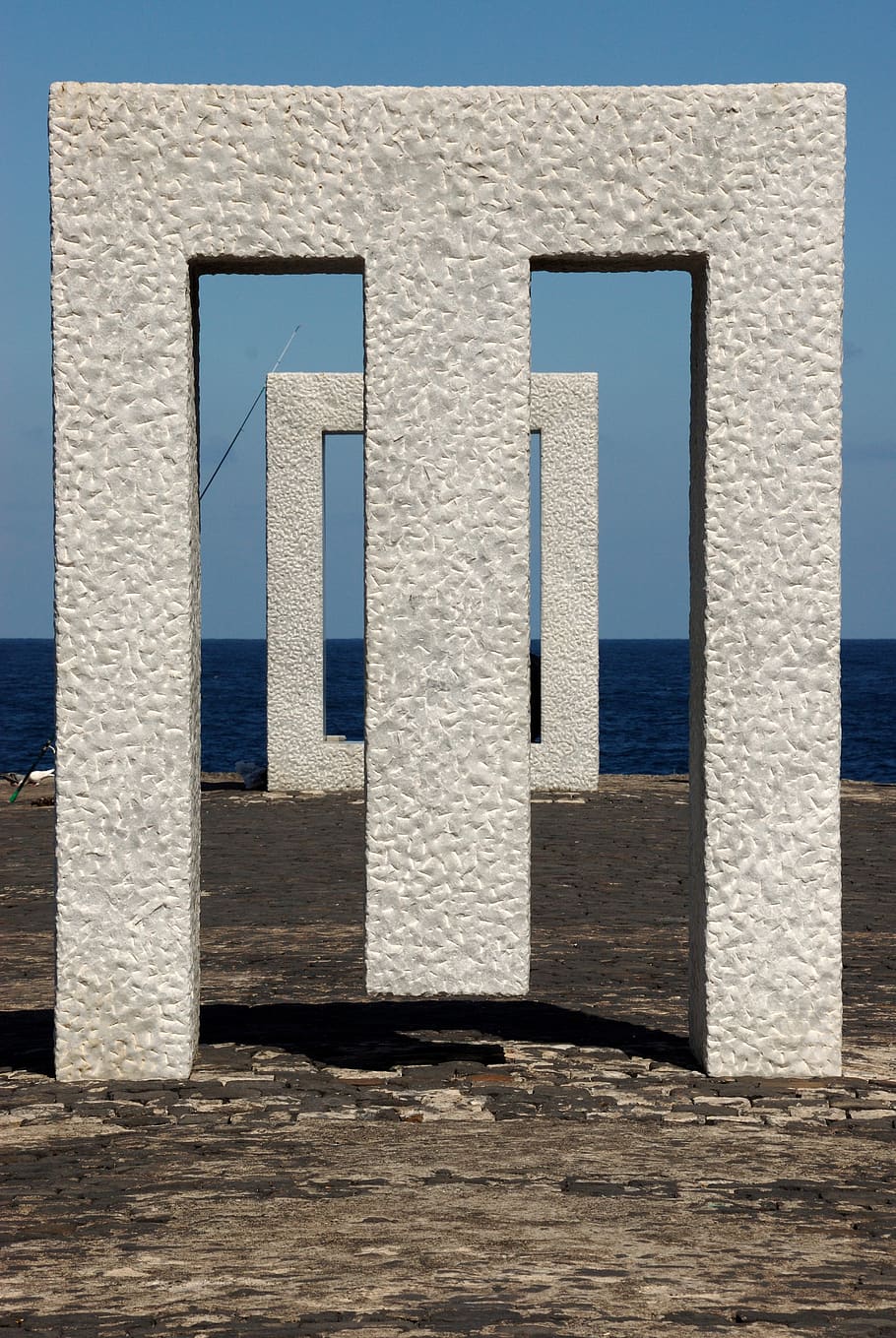 architecture, art, stone, sea, sky, no people, day, water, blue HD wallpaper