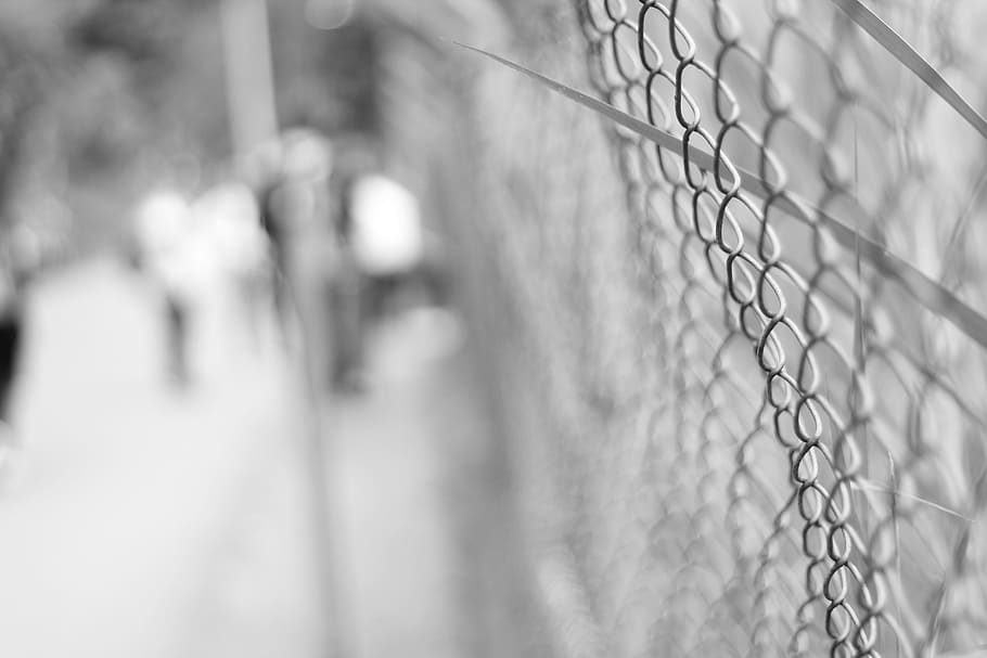 grating, maya, black and white, fence, boundary, barrier, sport HD wallpaper