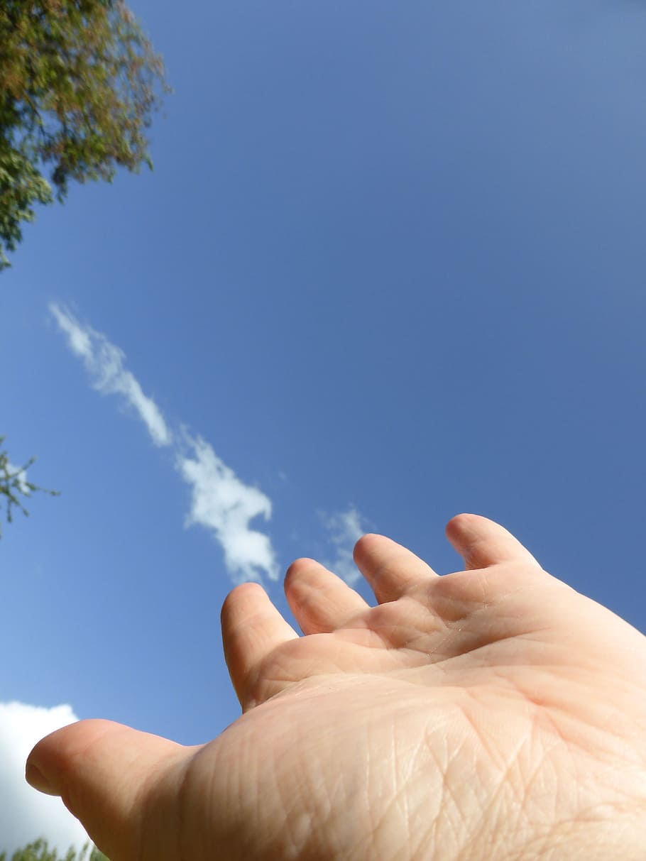 sky, hand, cloud, white, blue, skin, show, human body part HD wallpaper
