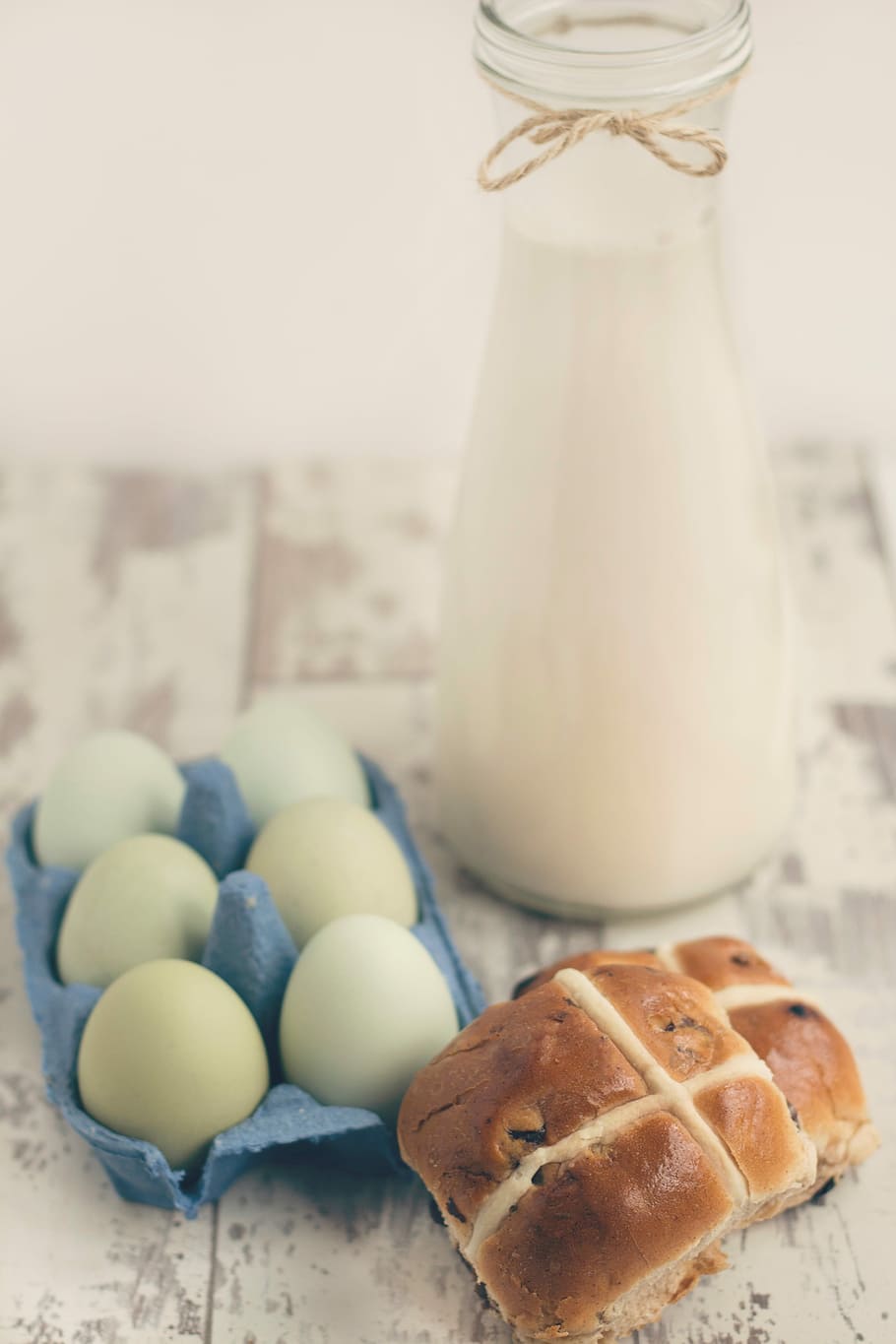 Breakfast eggs, bun, buns, milk, morning, food, freshness, flour HD wallpaper