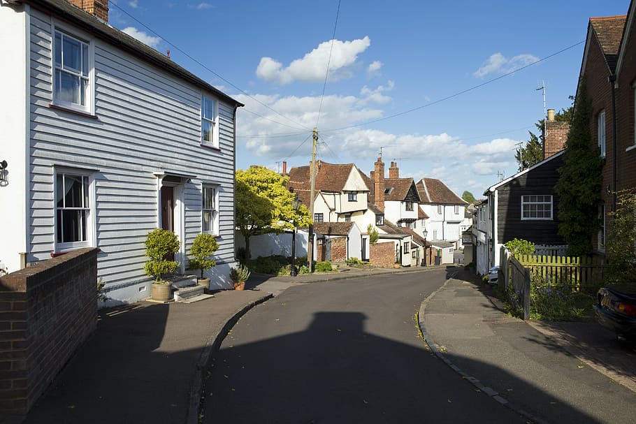 english village street scene, eclectic architecture, telegraph pole, HD wallpaper