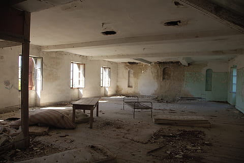 Ruin, Dormitory, Dirty, Old, leave, destroyed, run down, loneliness HD wallpaper