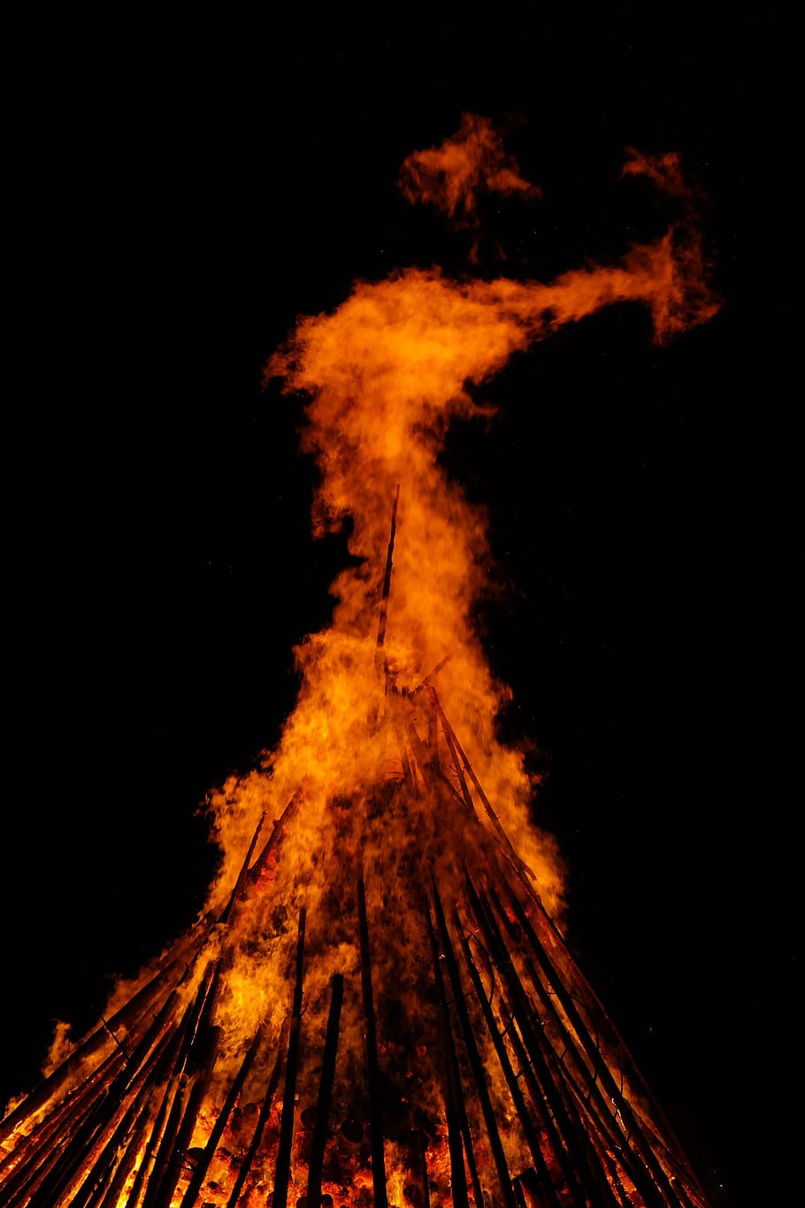 midsummer, fire, burn, blaze, flame, red, yellow, dark, night HD wallpaper