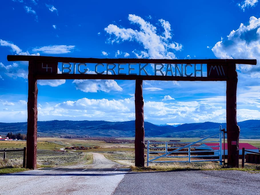 Online crop | HD wallpaper: Ranch, Farm, Sign, Entrance, Gate ...