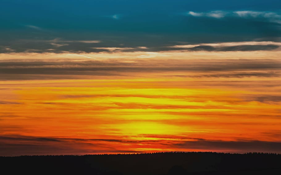 golden hour photography, sunset, setting sun, sky, clouds, abendstimmung HD wallpaper