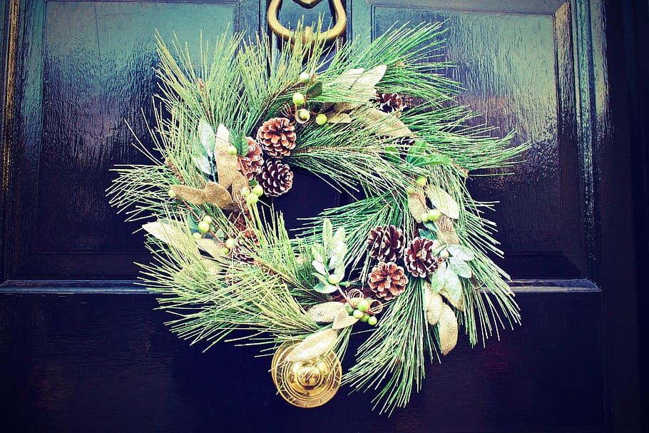 door, wreath, black, green, pine, balls, christmas, decoration, HD wallpaper