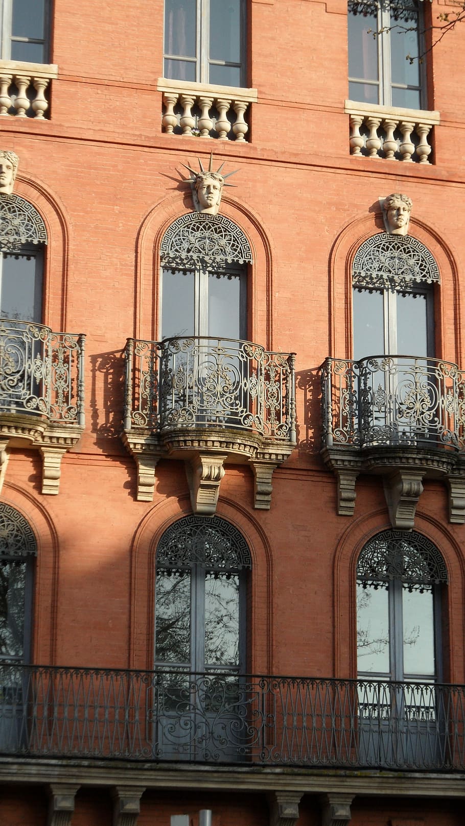 Windows, Gothic, Railings, Architecture, building, old, historical HD wallpaper