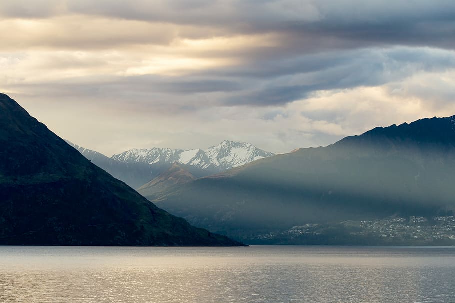 mountains and body of water under grey skies, cloud, lake, reflection HD wallpaper