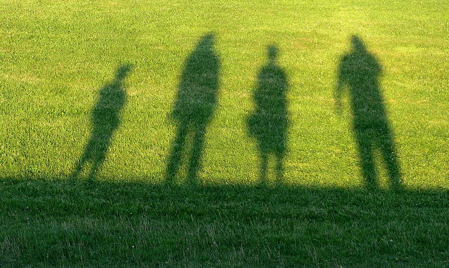 four person shadow on green grass field, travel, family, contour, HD wallpaper