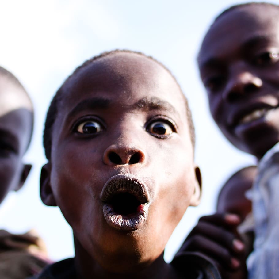 boy opens his mouth and widely open his eyes, burundi, face, surprised, HD wallpaper