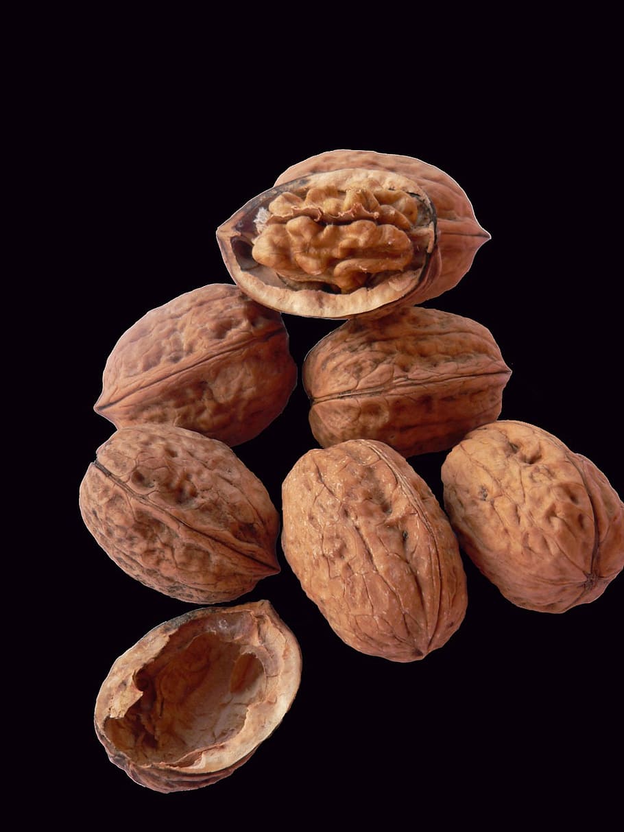 Fresh walnuts 1080P, 2K, 4K, 5K HD wallpapers free download.