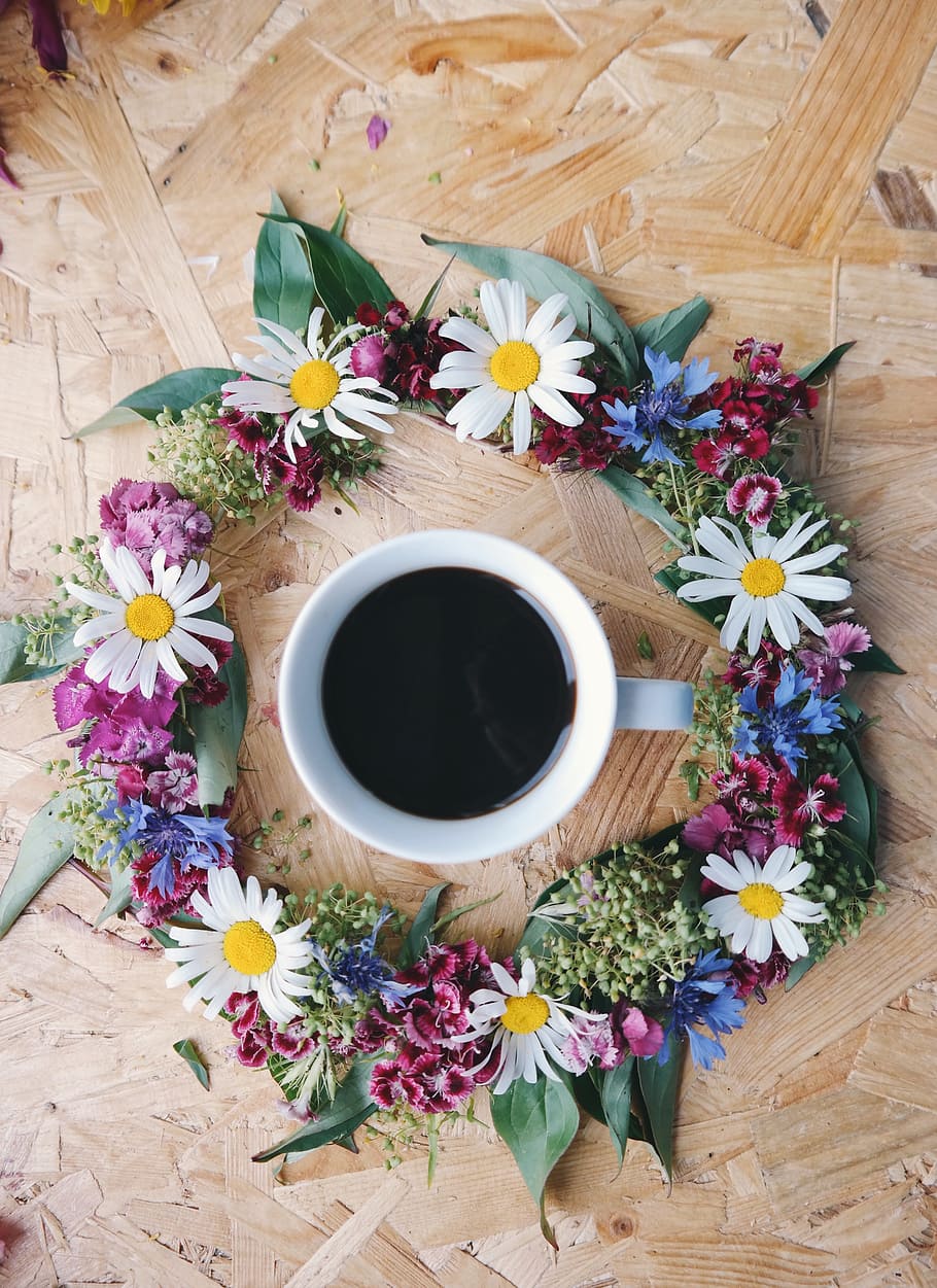 wood, caffeine, coffee, cup, black coffee, chamomile, close-up HD wallpaper