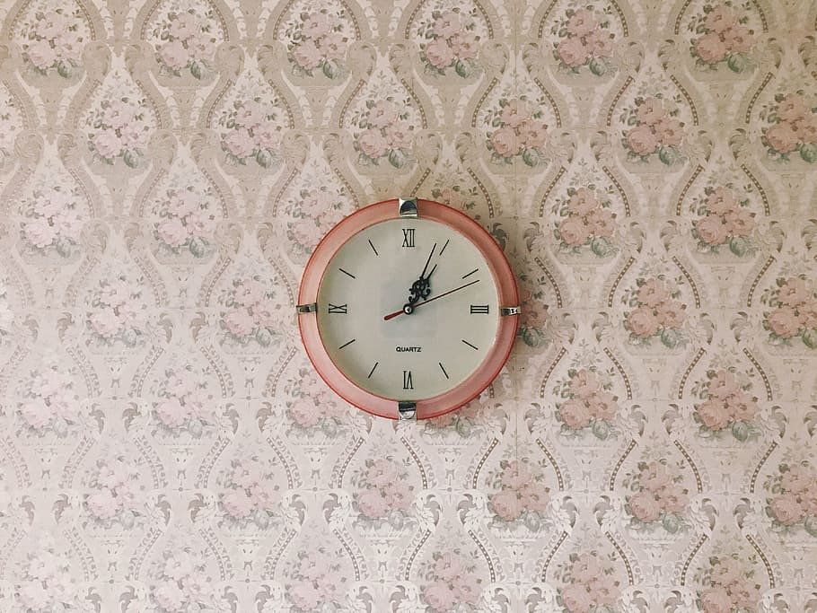 round peach-color framed analog clock at 1:04, orange, wall HD wallpaper