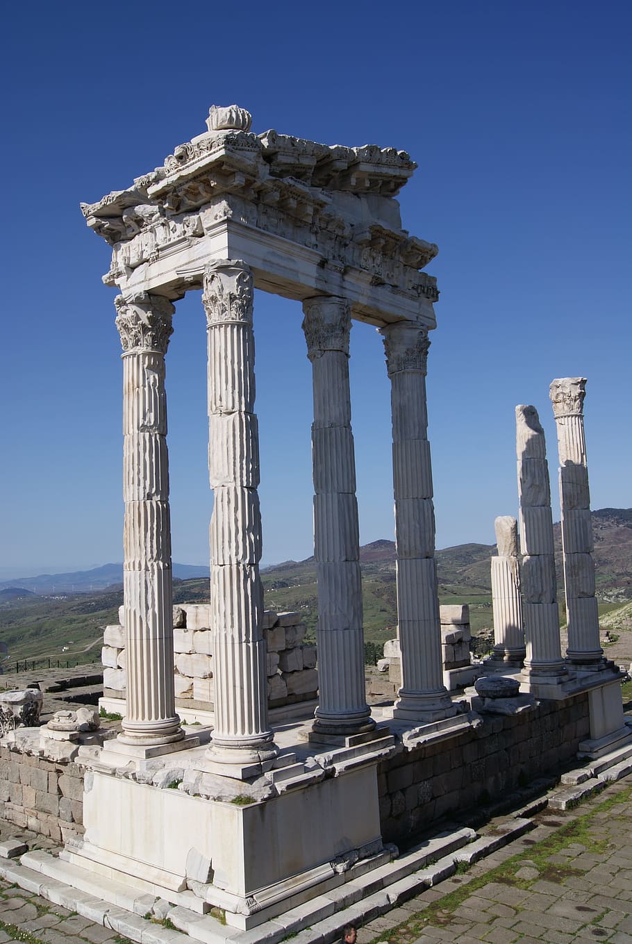 pergamon, turkey, temple, columnar, historically, architectural column HD wallpaper