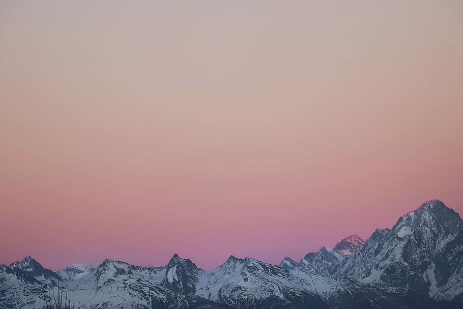 panoramic photography of snow mountainb, snowy mountain and pink sky during daytime HD wallpaper