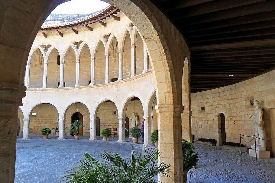 beige concrete building with dome entrances, architecture, majorca HD wallpaper