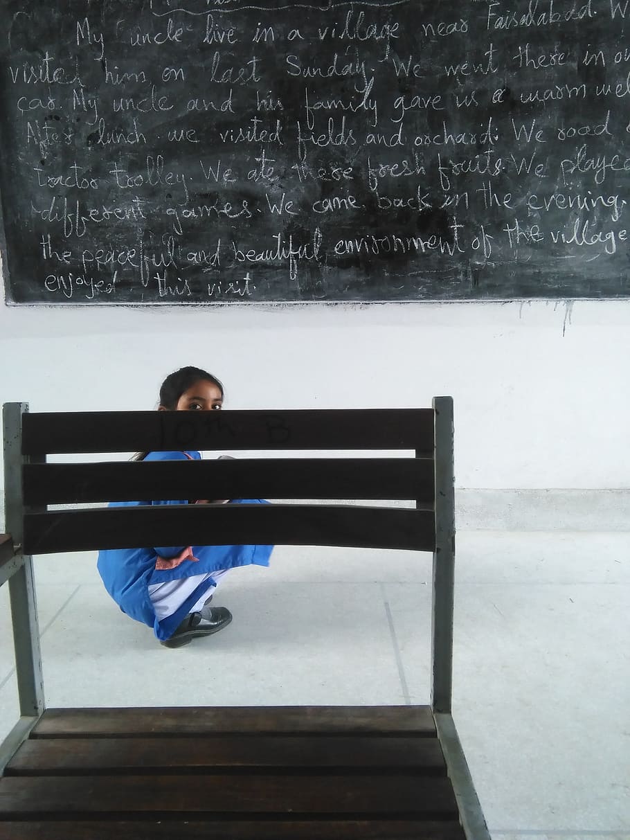 girl student docking in front of chalk board, school, black board HD wallpaper