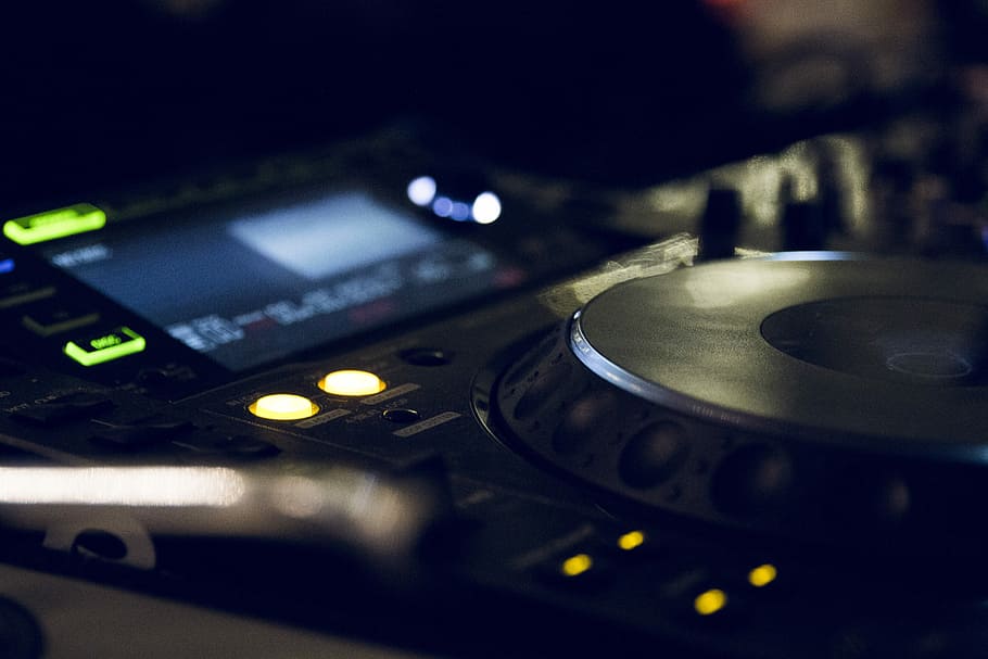black DJ controller, DJ controller, turntable, music, technology