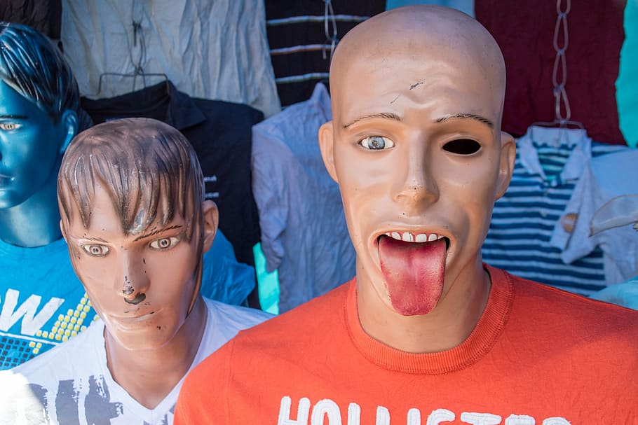 two male mannequins with red and white shirts, display dummy HD wallpaper