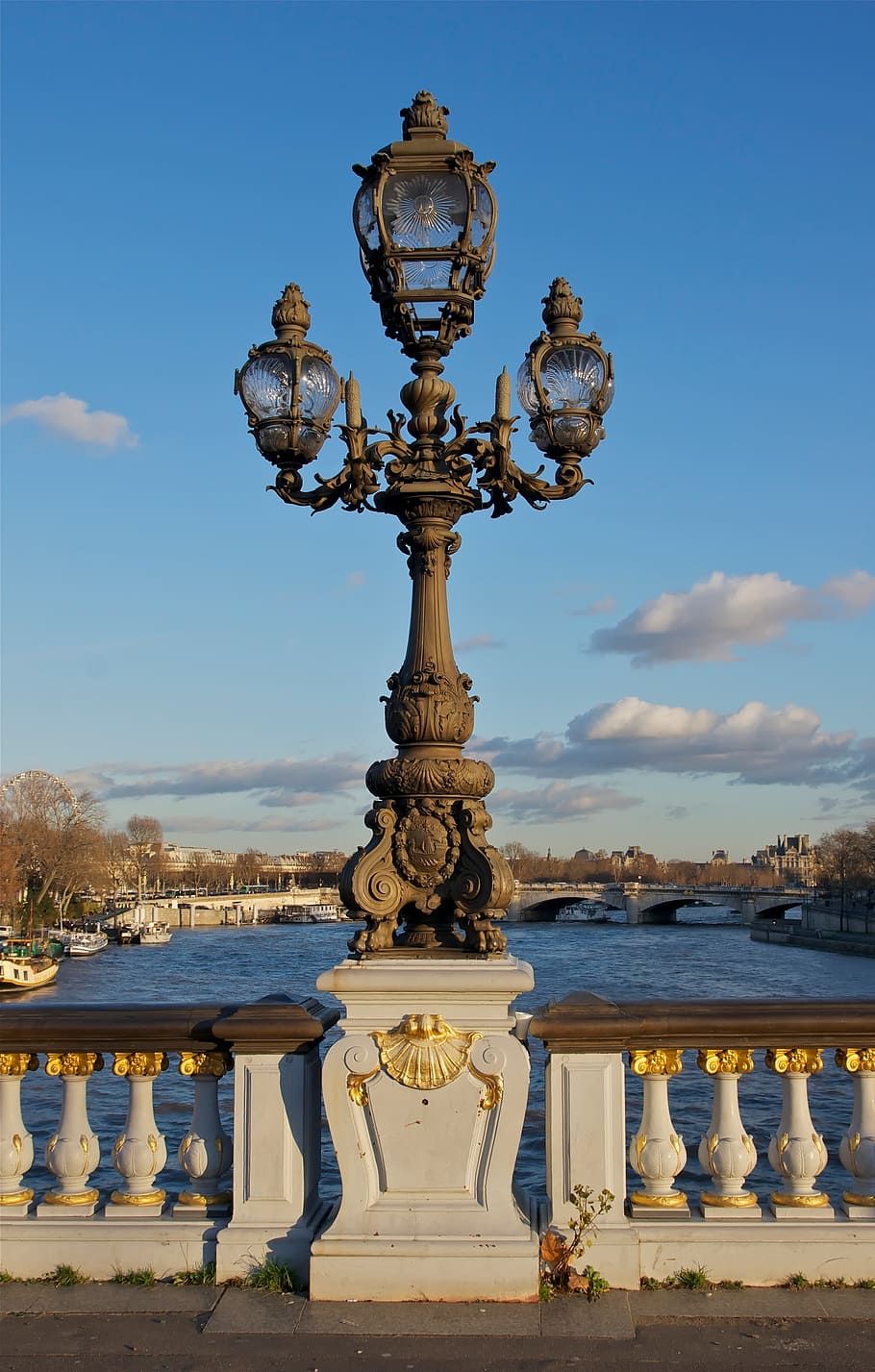 brown street lamp near body of water at daytime, bridge, river HD wallpaper