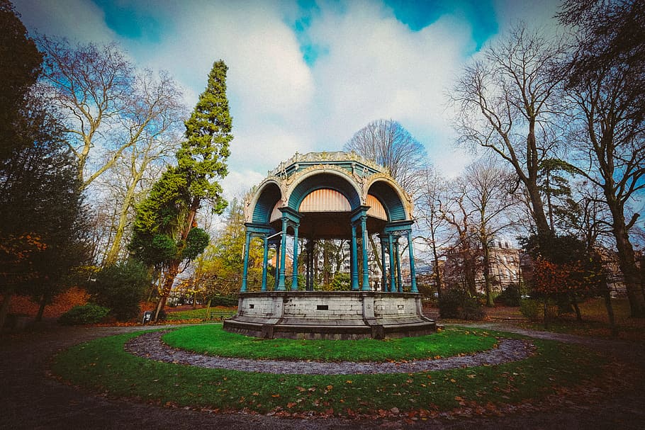 White and Blue Dome Shed in Middle of Trees Photo, abandoned HD wallpaper