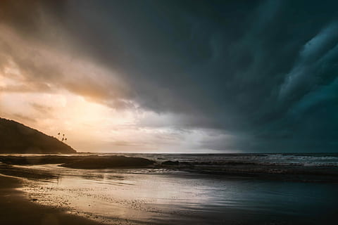 seashore under the cloudy sky, beach, ocean, storm, orange HD wallpaper