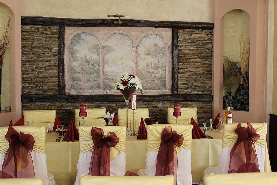 wedding hall, holiday, ribbon, chair, gold, bouquet, whiskey HD wallpaper