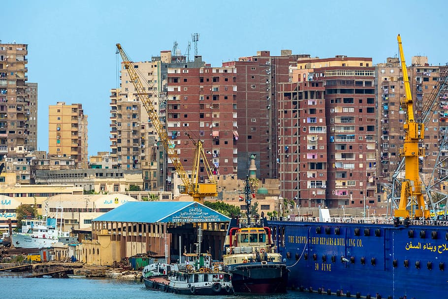 Cranes and Construction along the shore in Alexandria, Egypt, HD wallpaper
