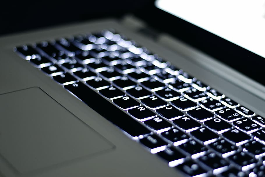 selective focus photograph of MacBook keyboard, laptop, apple HD wallpaper