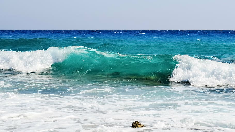 body of water crashing on rock during daytime, wave, liquid HD wallpaper