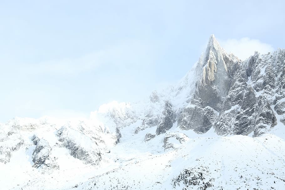 snow covered mountain during daytime, mountain covered with snwo HD wallpaper
