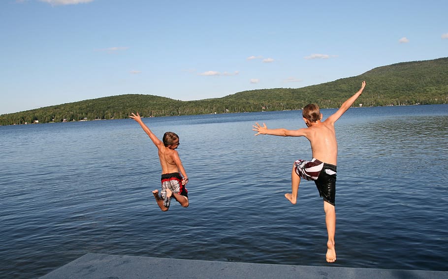 summer, lake, dock, water, human arm, limb, two people, shirtless HD wallpaper