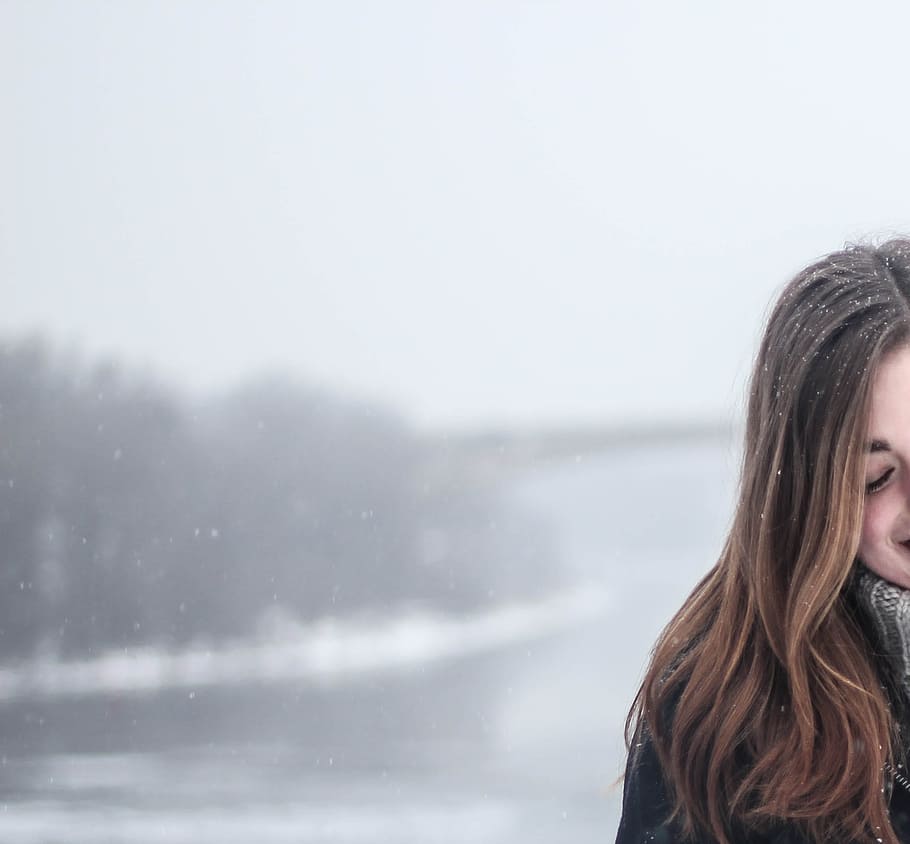 cold, snow, landscape, nature, alone, daylight, fog, foggy, girl HD wallpaper