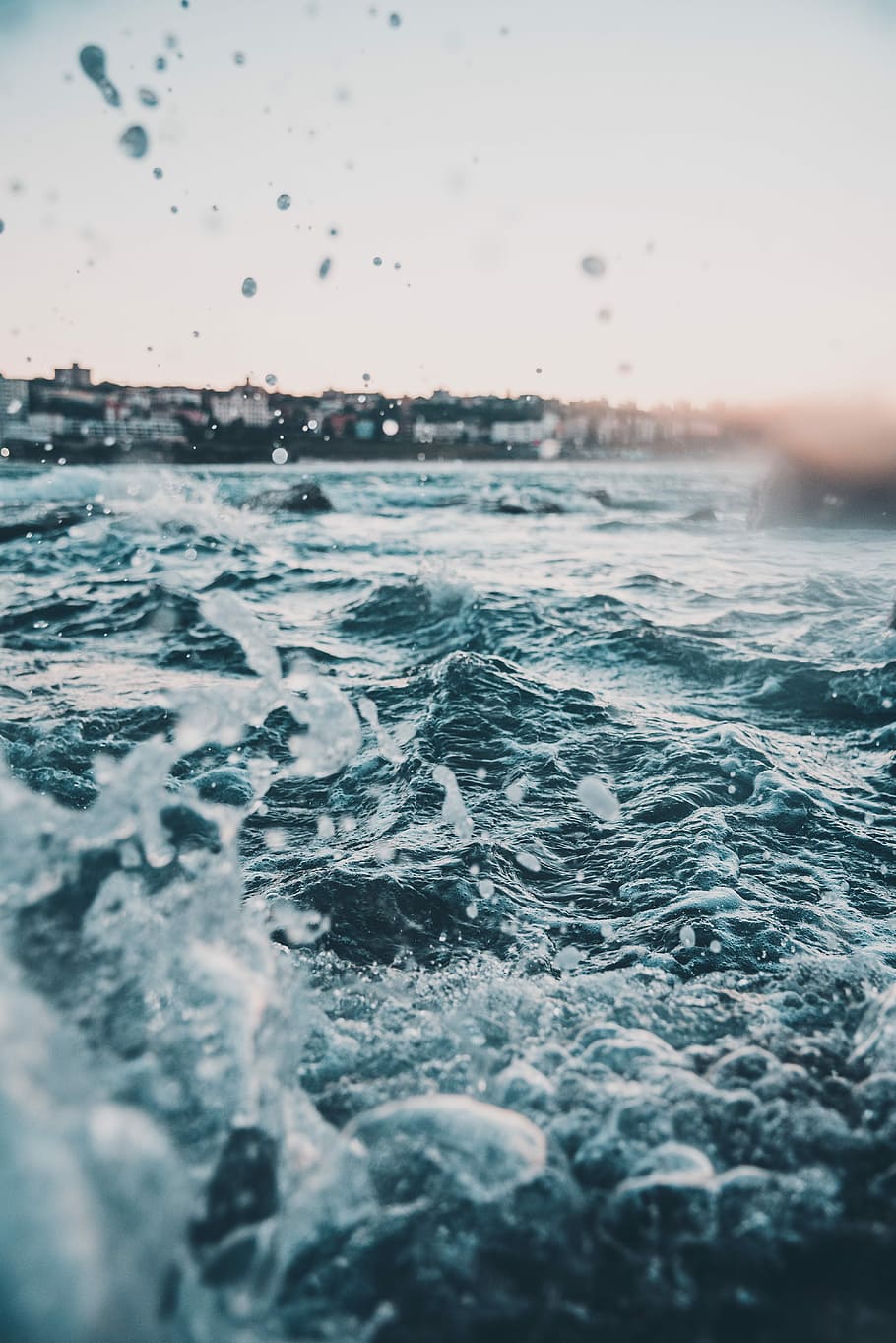 body of water during daytime, sea, ocean, water, wave, coast HD wallpaper