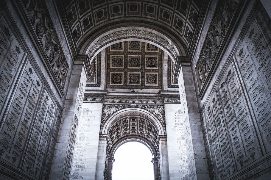 low angle photo of concrete dome building, low angle photography of building HD wallpaper