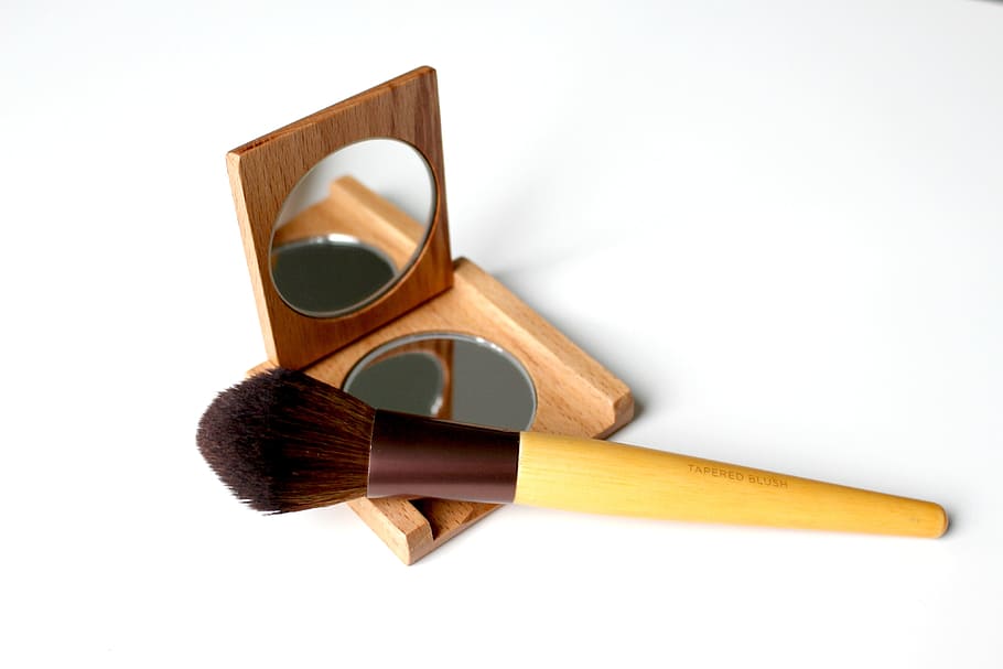 brown makeup brush, Cosmetics, applying, make up, bristles HD wallpaper