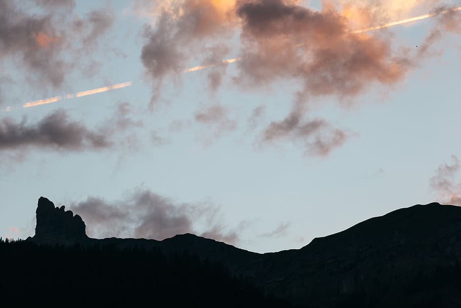 silhouette photography of mountain under calm sky, silhouette of mountain HD wallpaper