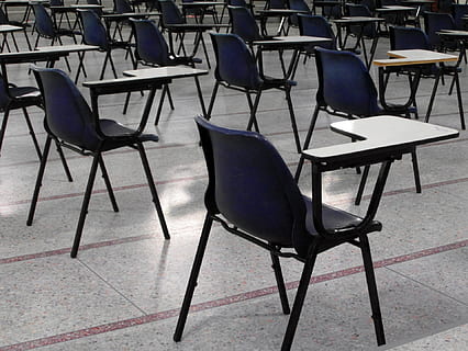 blue and gray study desk chair lot, empty, exam, hall, deserted HD wallpaper