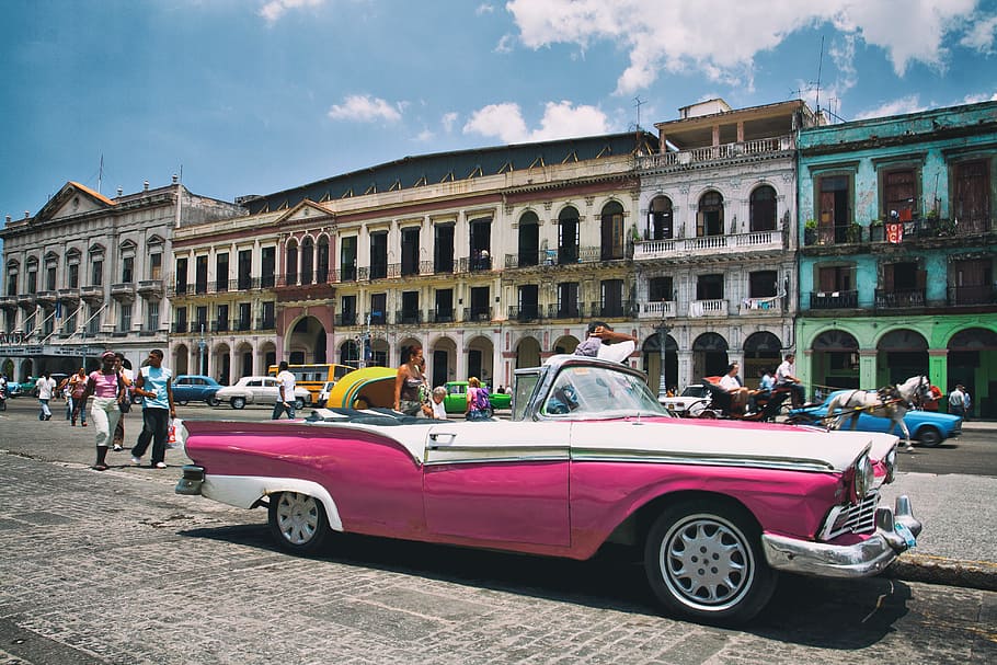 Hd Wallpaper A Pink Cadillac Car Sits On The Colourful And Vibrant Streets Of Havana In Cuba The Unofficial Capital Of Latin America This Image Was Captured With A Canon Dslr