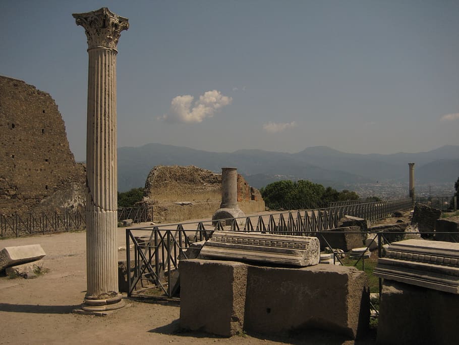 white concrete pillar under blue sky, pompeii, columnar, statue HD wallpaper