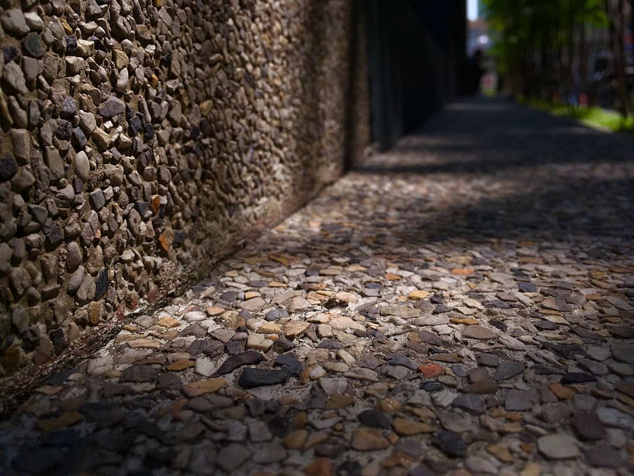 stone bricks, rocky road, path, the wall, stones, a faint light, HD wallpaper