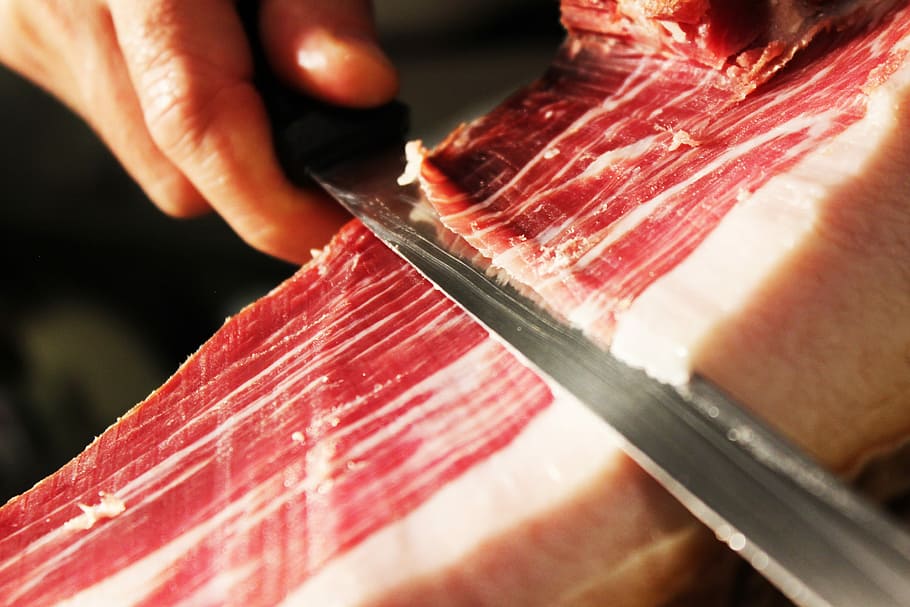 Cutting Spanish ham, cooking, jabugo, jamon, jamon iberico, knife, HD wallpaper